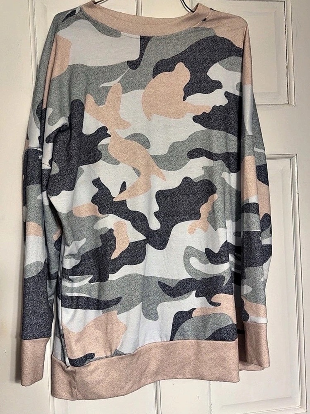 Camo Long Sleeve Top in Gray & Pink Like New